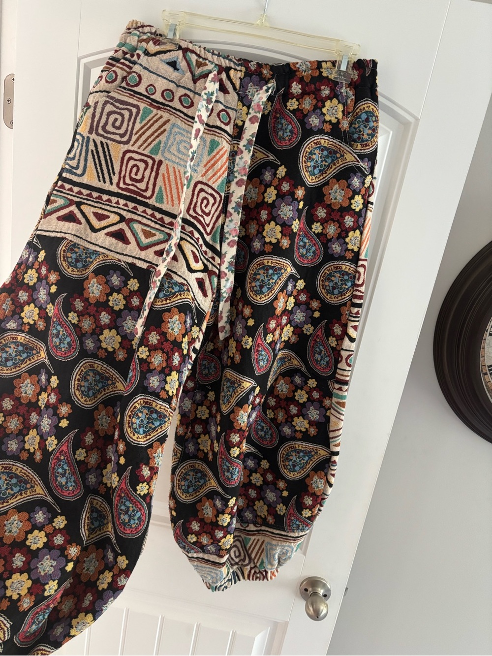 POL Women’s Paisley & Floral Joggers - Black Multi
